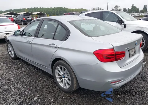 2018 BMW 320I xDrive из США, поврежденный, VIN WBA8E5G59JNV02381